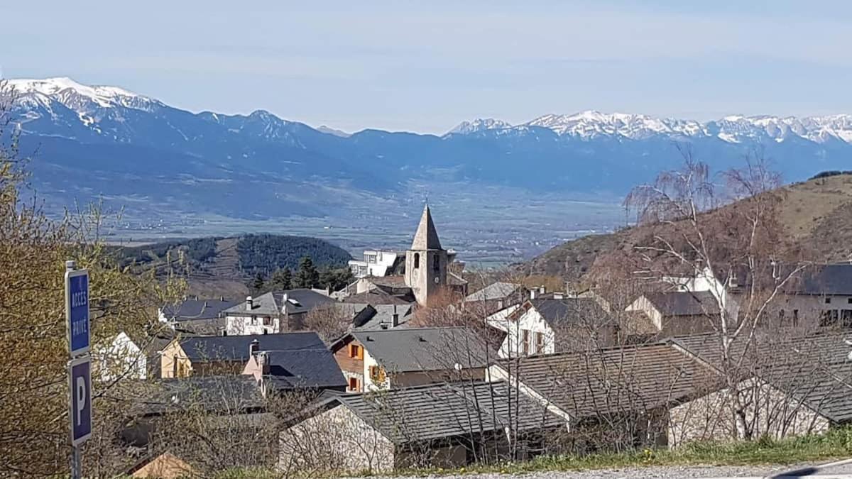 Les Fontanilles Odeillo Chalet 60 Wifi & Parking Gratuit Expose Plein Sud & Plein Pied , Draps & Serviettes De Toilettes Non Inclus, Sabanas Y Toallas No Incluidos Exterior photo